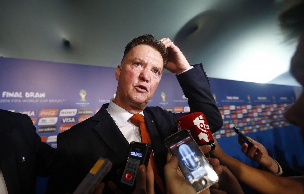Dirigir al Manchester United, un reto que nunca hubiera dejado pasar: Louis van Gaal
