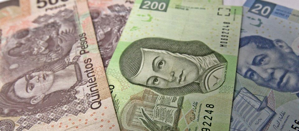 Está salario mínimo en México por debajo de umbral de pobreza