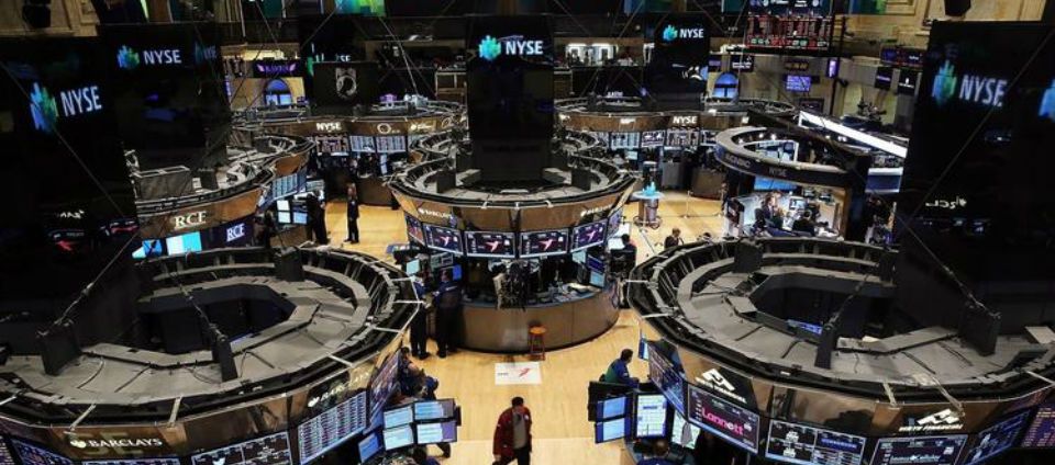 Supera Standard & Poors las 2 mil unidades