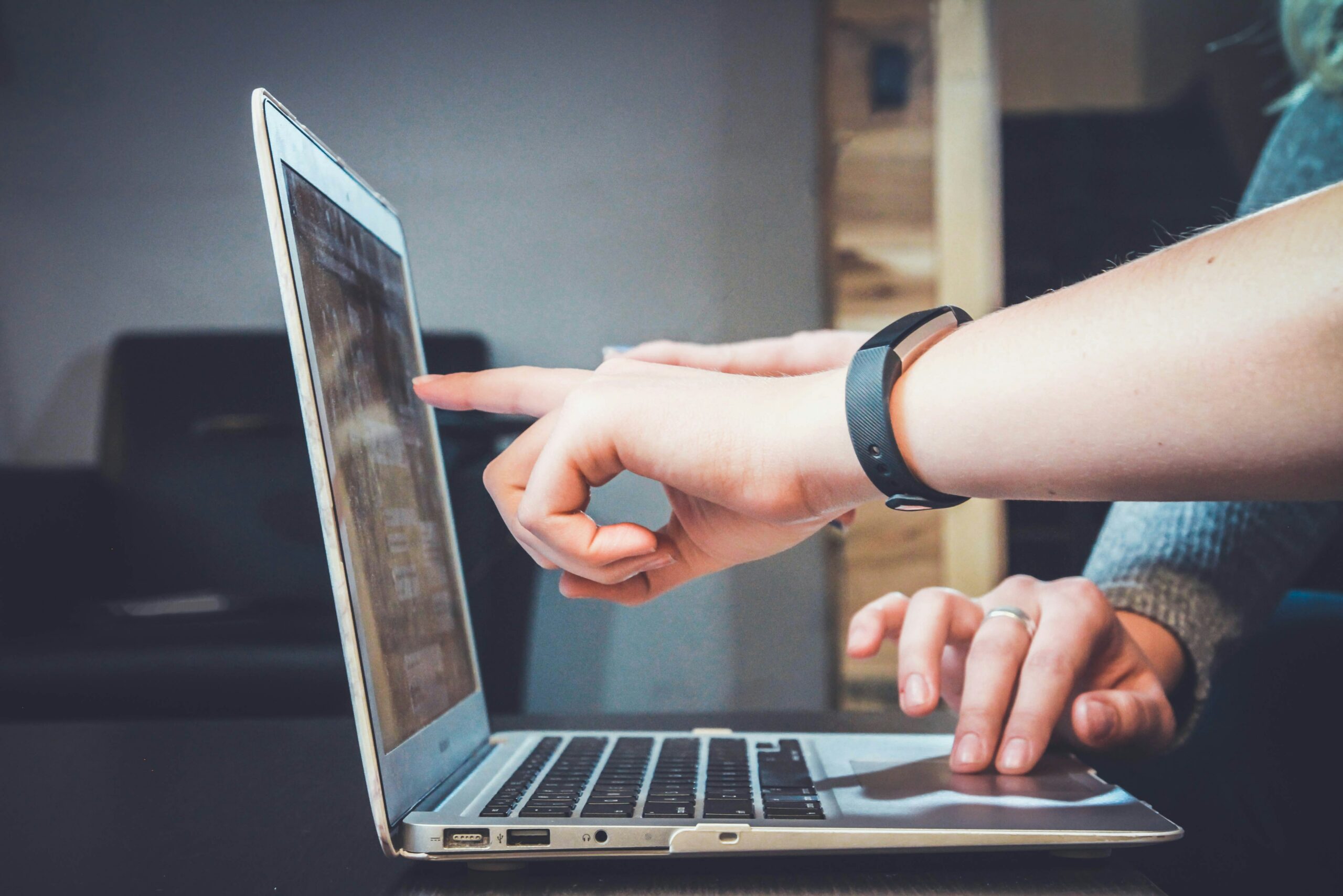 La educación a distancia: retos, compromisos y la llegada de la inteligencia artificial