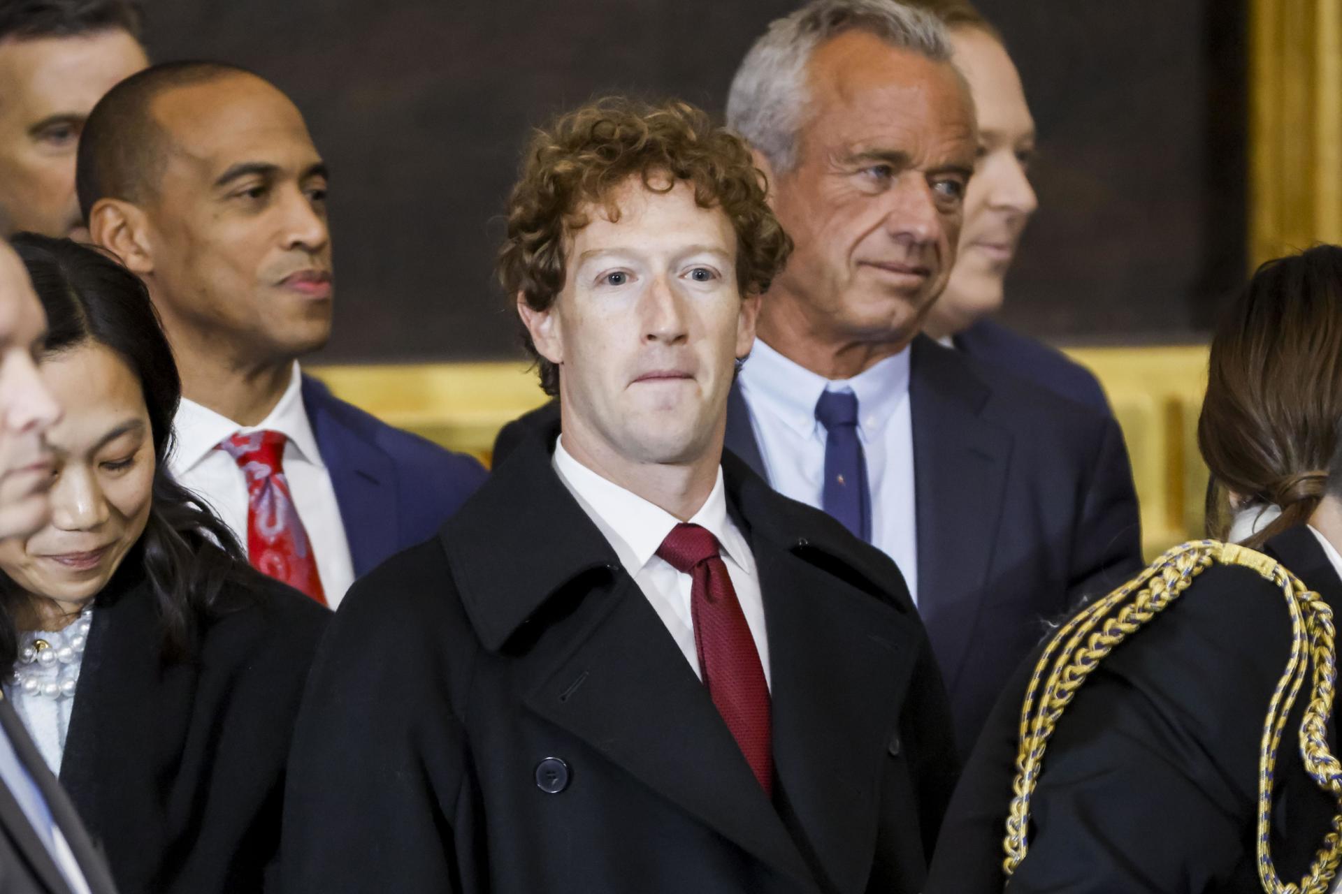 Mark Zuckerberg defiende Facebook en el primer día del juicio antimonopolio contra Meta