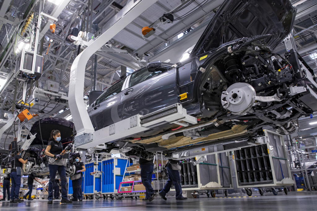 México en ventaja por medidas de EE.UU. sobre automóviles, asegura la Secretaría de Economía