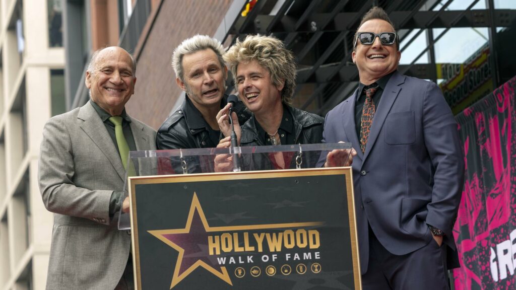 Green Day recibe su estrella en el Paseo de la Fama de Hollywood - 2455003ef73152de8d7d9100311616de1779bd55w-1024x576
