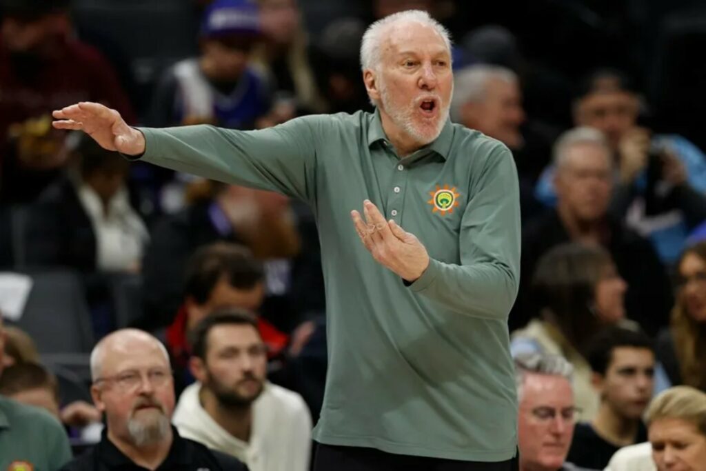 Gregg Popovich deja el banquillo de los Spurs tras 29 temporadas y 5 anillos