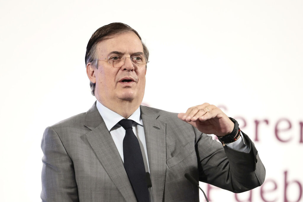 Se avanza con EE.UU. en materia comercial, México tiene una situación más favorable que otros países: Ebrard